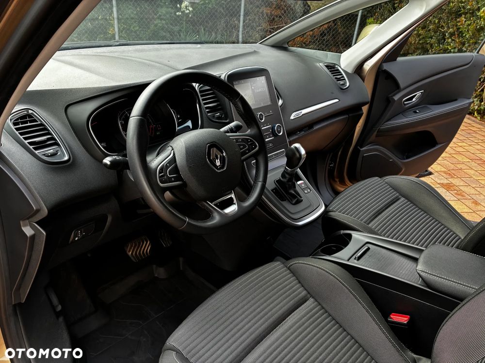 Renault Scenic 1.3 TCe FAP Intens EDC - 8