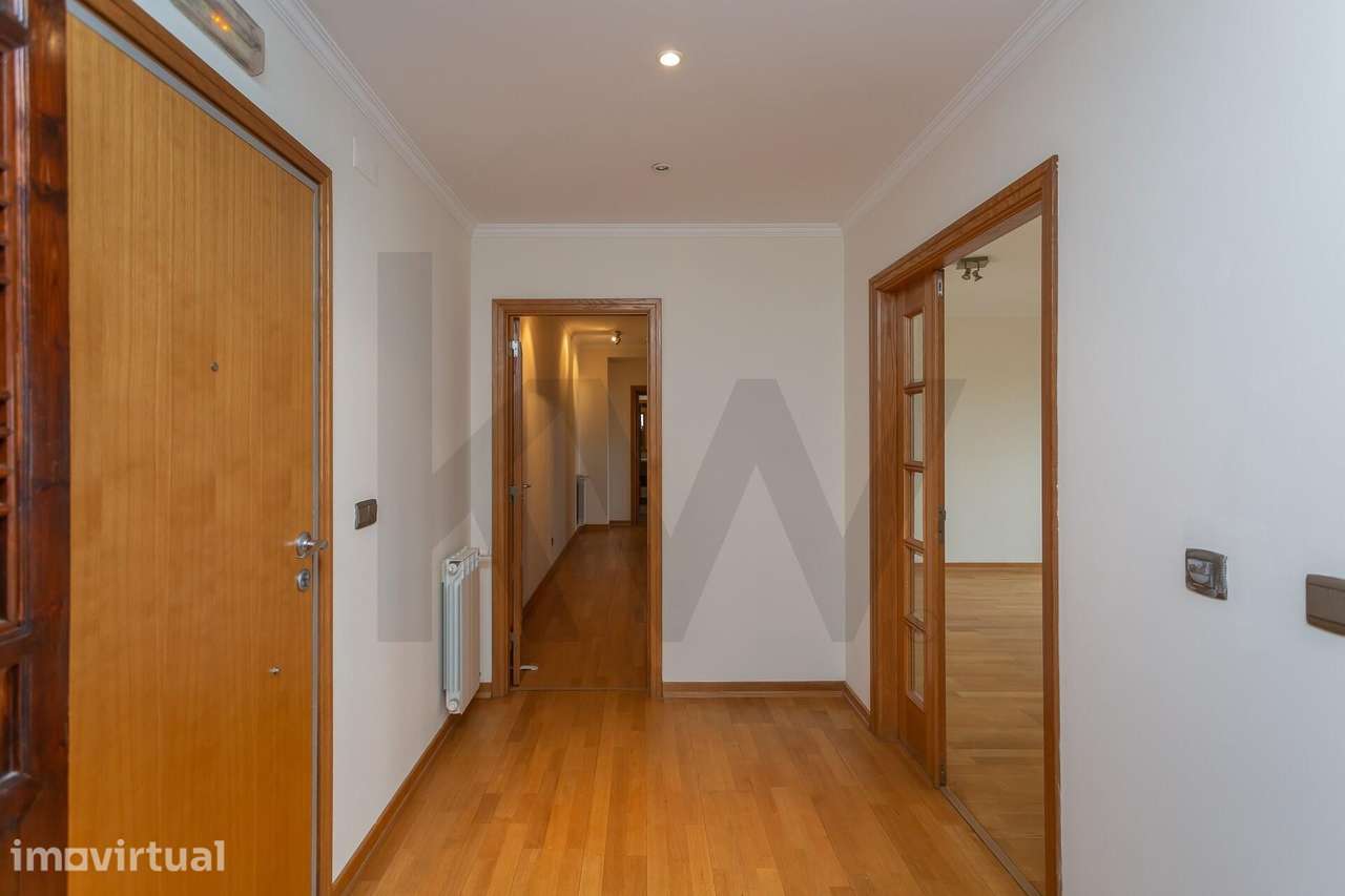 ARRENDA | T2 - Aquecimento Central, Elevador e Garagem – Telheiras / L - Grande imagem: 3/34