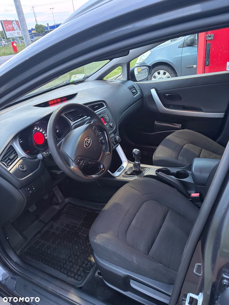 Kia Ceed 1.6 CRDi M - 9