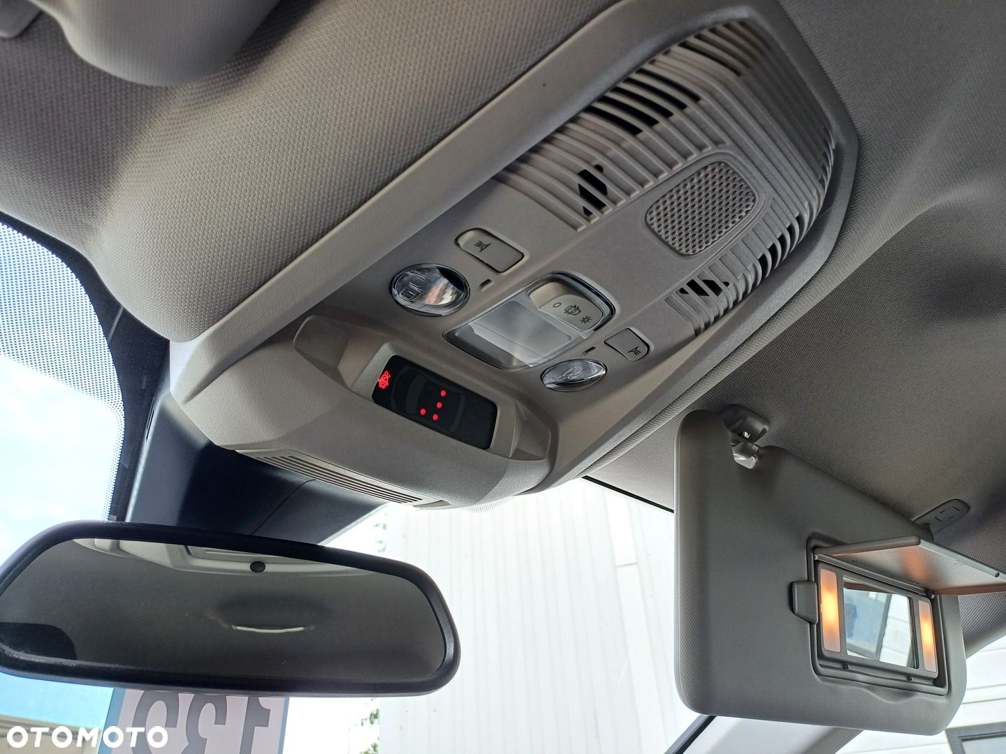 Citroën C5 Aircross 1.2 PureTech Plus - 24
