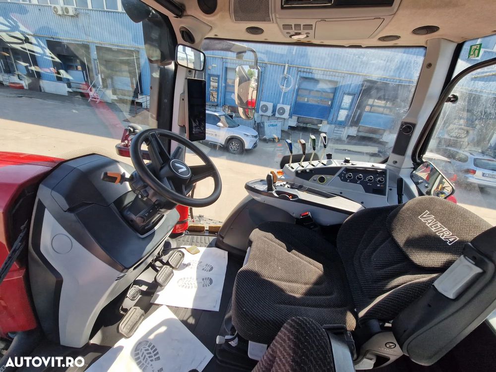 Valtra T 235A TRACTOR AGRICOL 4x4 - 25