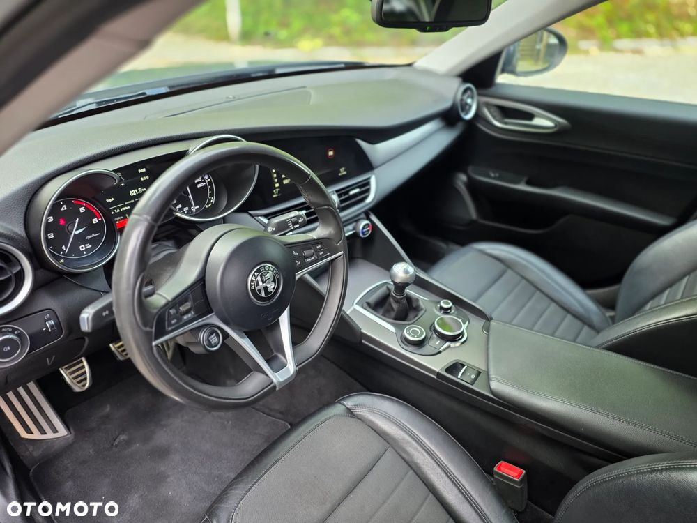 Alfa Romeo Giulia 2.2 D Turbo Super - 21