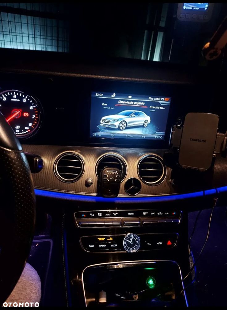 Mercedes-Benz Klasa E 200 9G-TRONIC - 6
