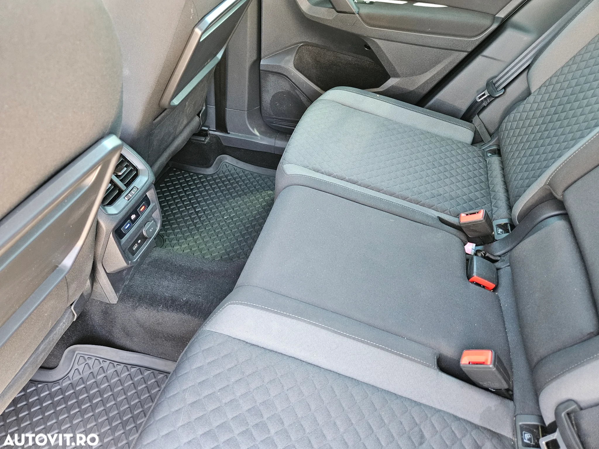 Volkswagen Tiguan 2.0 TDI SCR DSG Elegance - 6