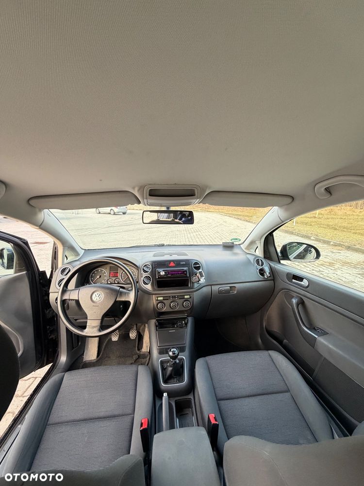 Volkswagen Golf 1.6 FSI Trendline - 10