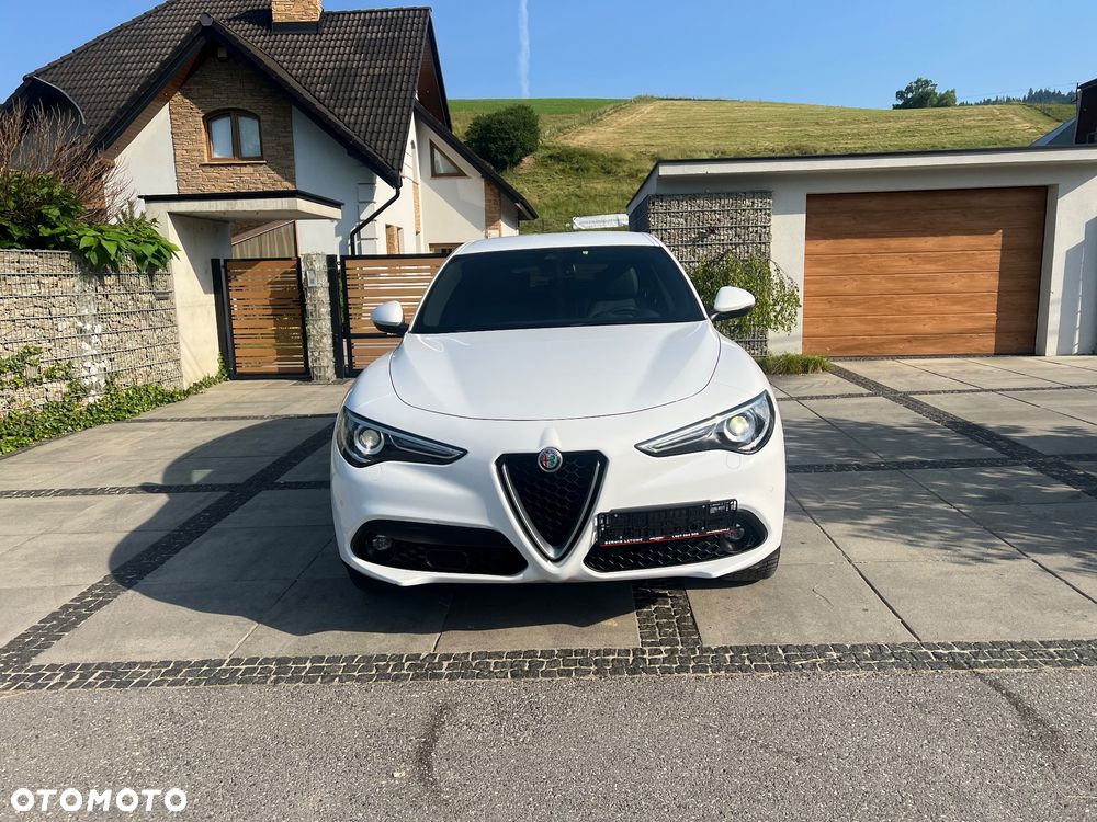 Alfa Romeo Stelvio 2.2 16V AT8 Q4 B-Tech - 3