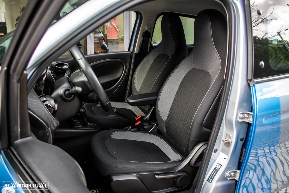 Smart ForFour EQ pulse - 27