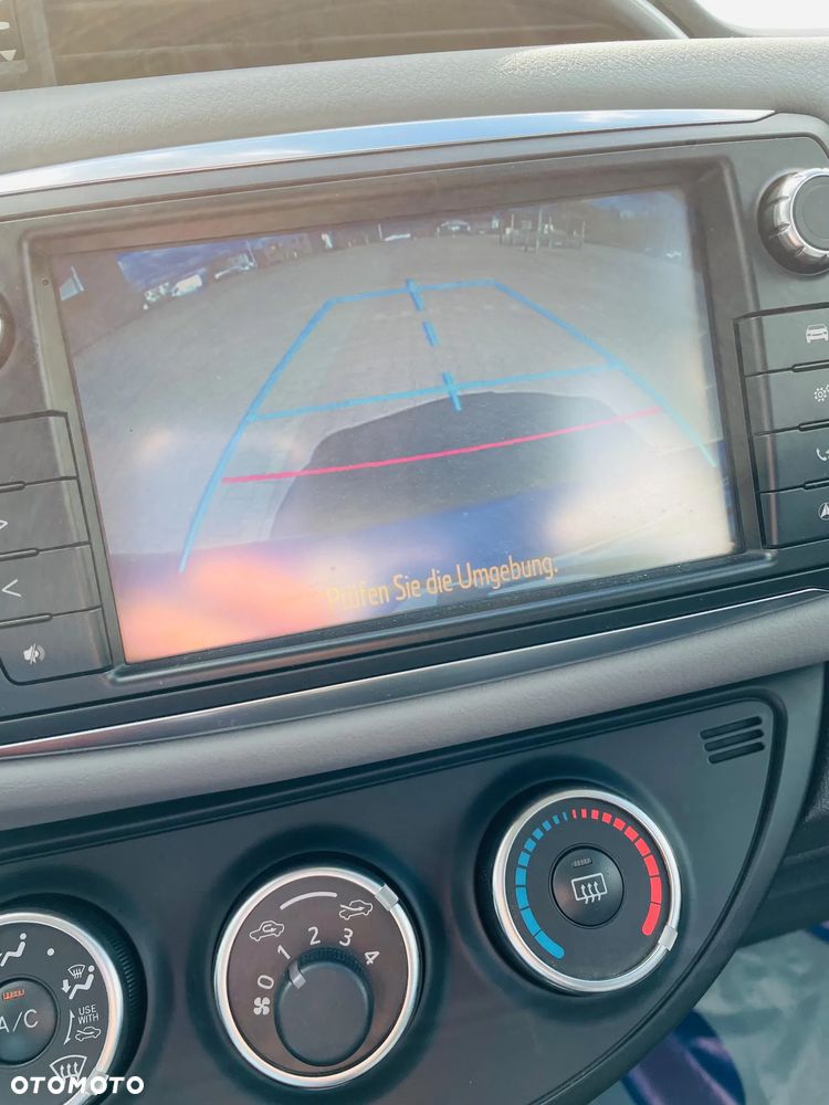 Toyota Yaris 1.33 VVT-i Executive - 14