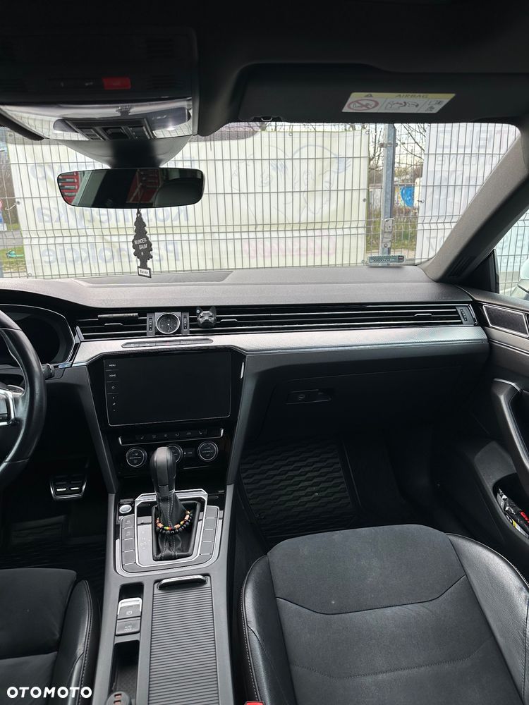 Volkswagen Arteon 2.0 TDI SCR R-Line DSG - 34