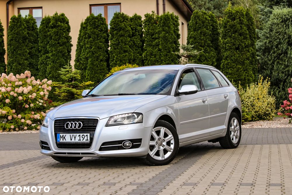Audi A3 Sportback 2.0 TDI DPF (DSG) S tronic Ambiente - 4