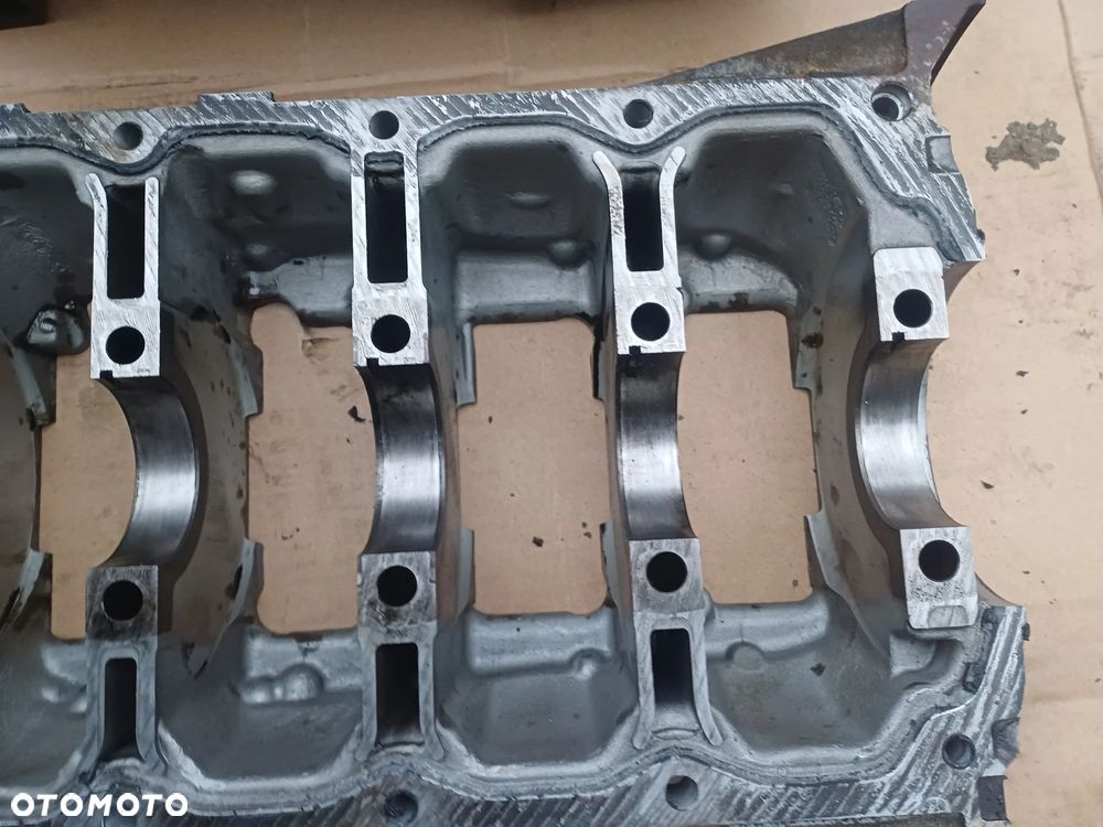 Blok silnika 55229567 A13DTE Astra J Corsa D 1.3 cdti - 15