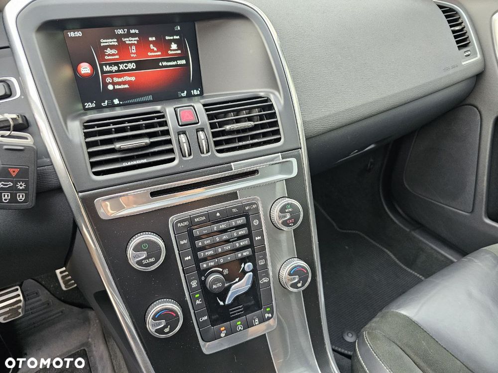 Volvo XC 60 D3 R-Design - 26