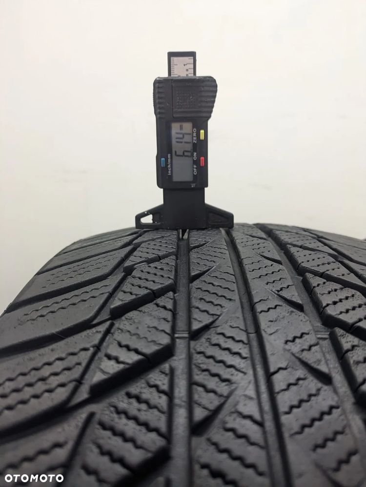 225 45 18 bridgestone blizzak lm001 RFT - 2