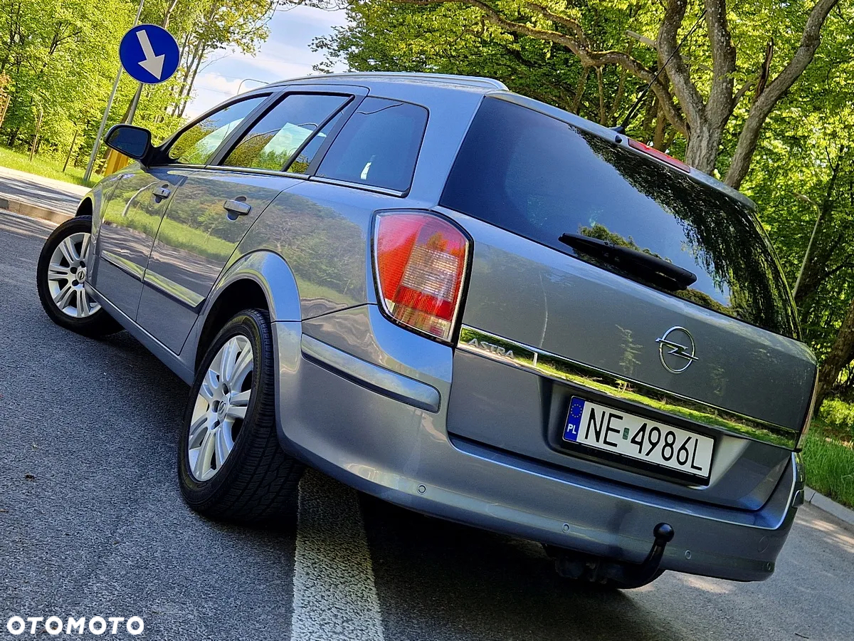 Opel Astra 1.6 Caravan Cosmo - 3