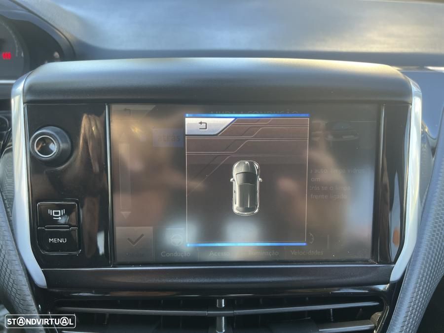 Peugeot 2008 1.6 e-HDi Allure - 41
