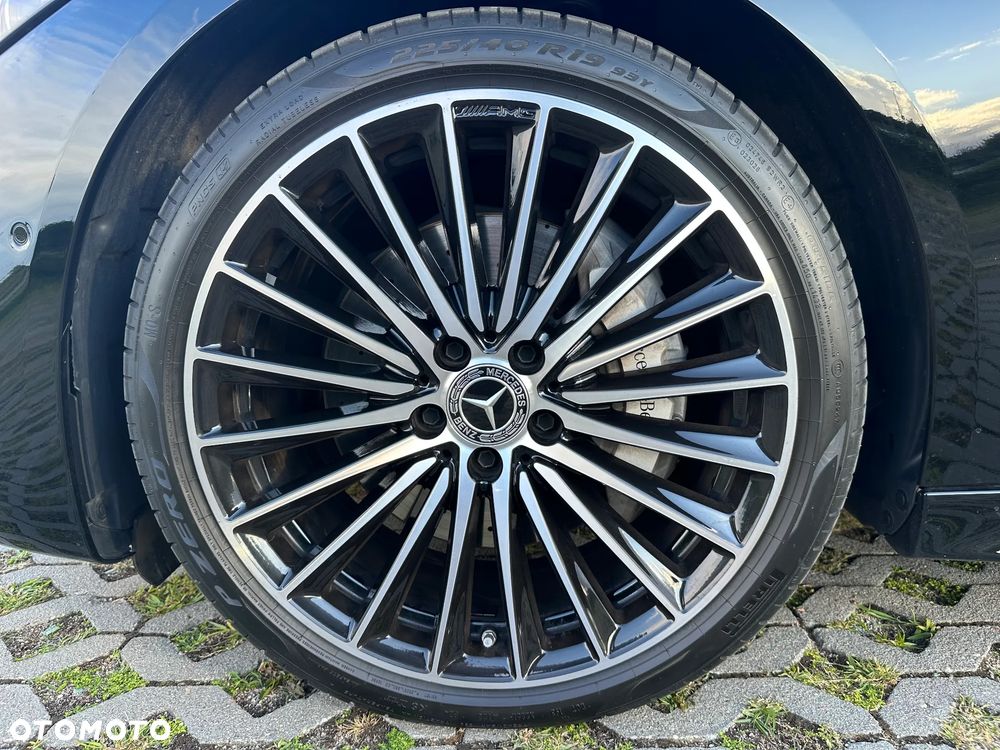Mercedes-Benz Klasa C 180 9G-TRONIC AMG Line Advanced - 22