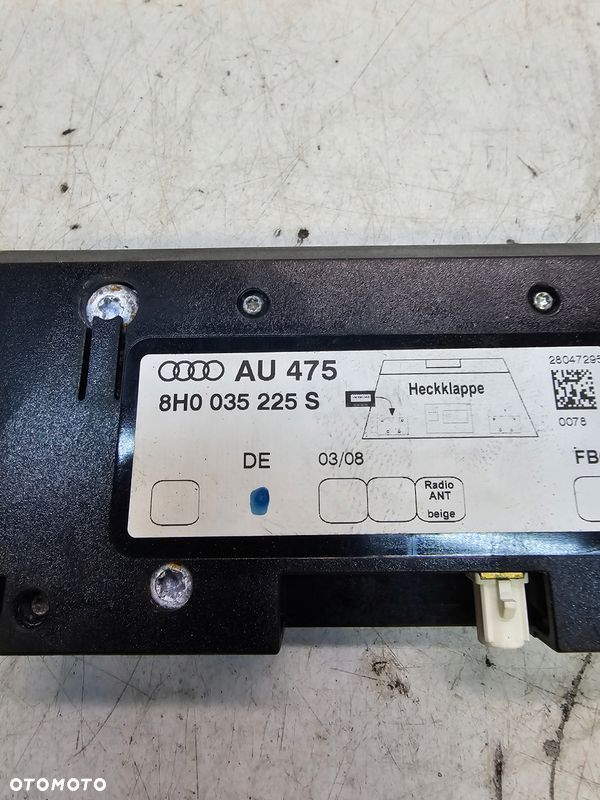 WZMACNIACZ ANTENOWY AUDI A4 B6 CABRIO 8H0035225S - 4