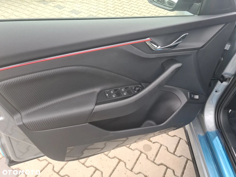 Skoda Kamiq 1.0 TSI Monte Carlo DSG - 11