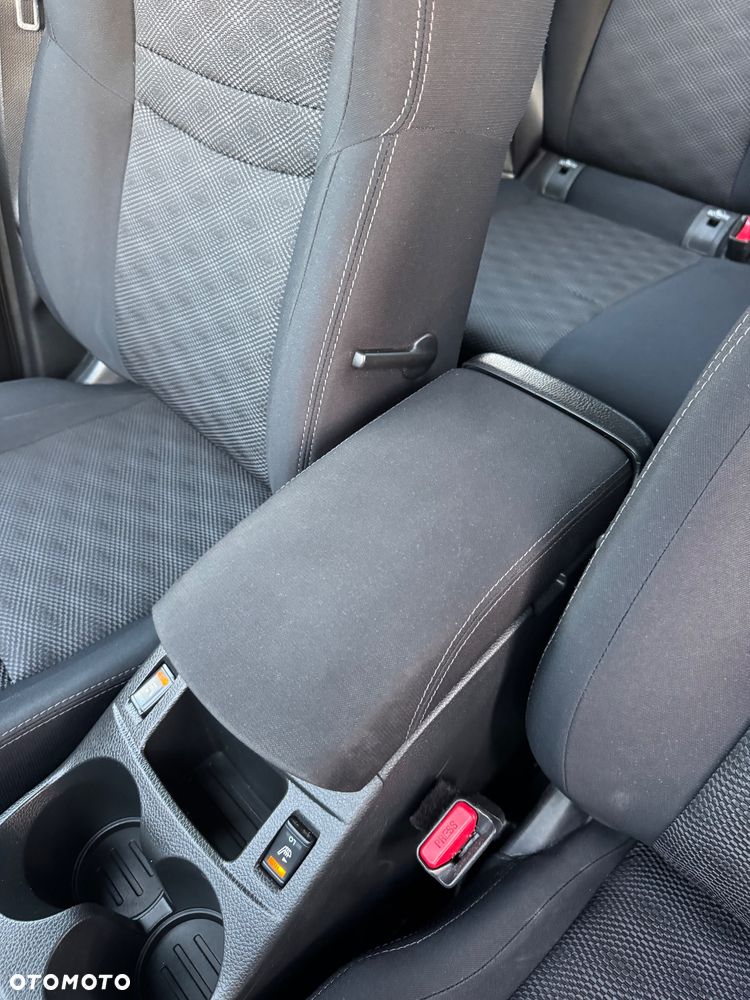 Nissan Qashqai - 25