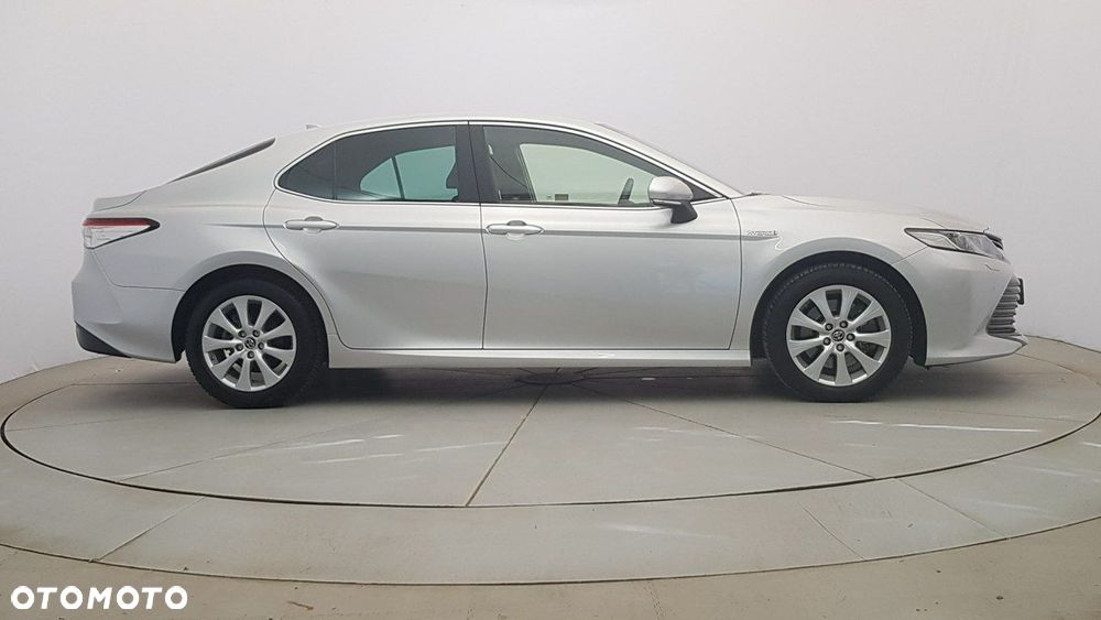 Toyota Camry - 8