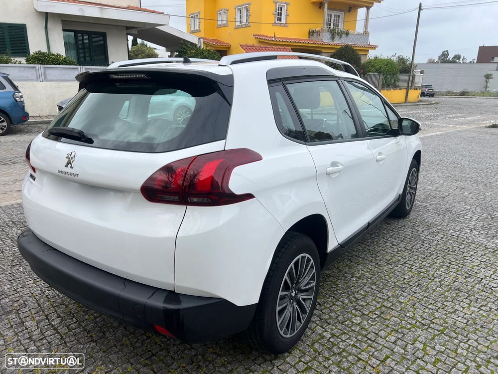 Peugeot 2008 1.2 VTi Active - 11