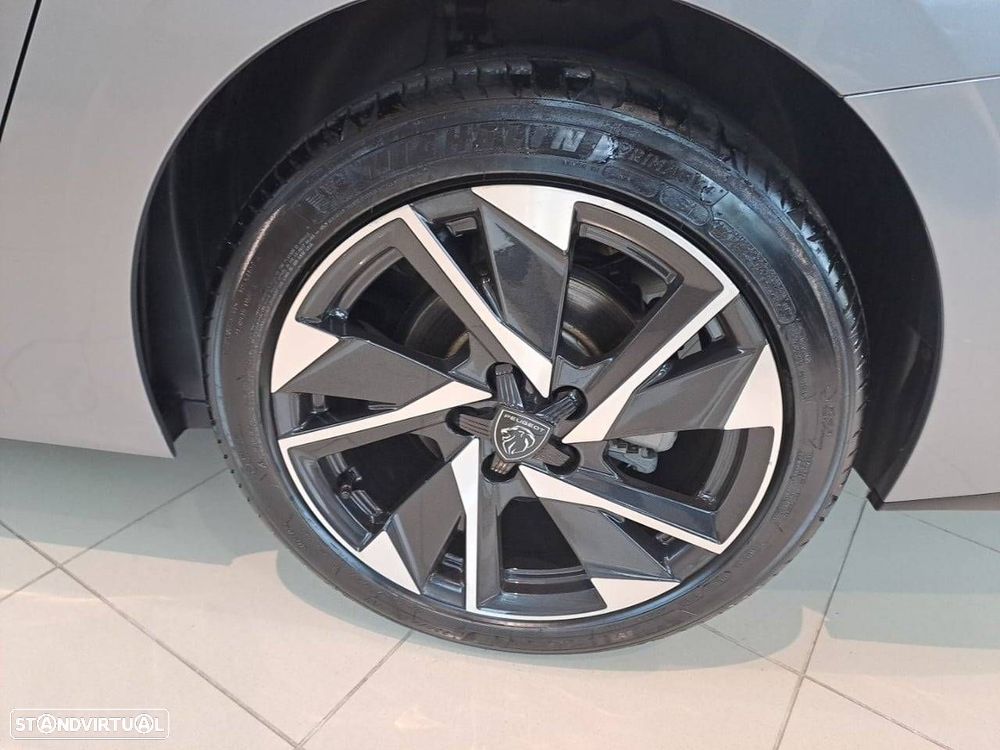 Peugeot 308 1.2 Hybrid Allure e-DCS6 - 11
