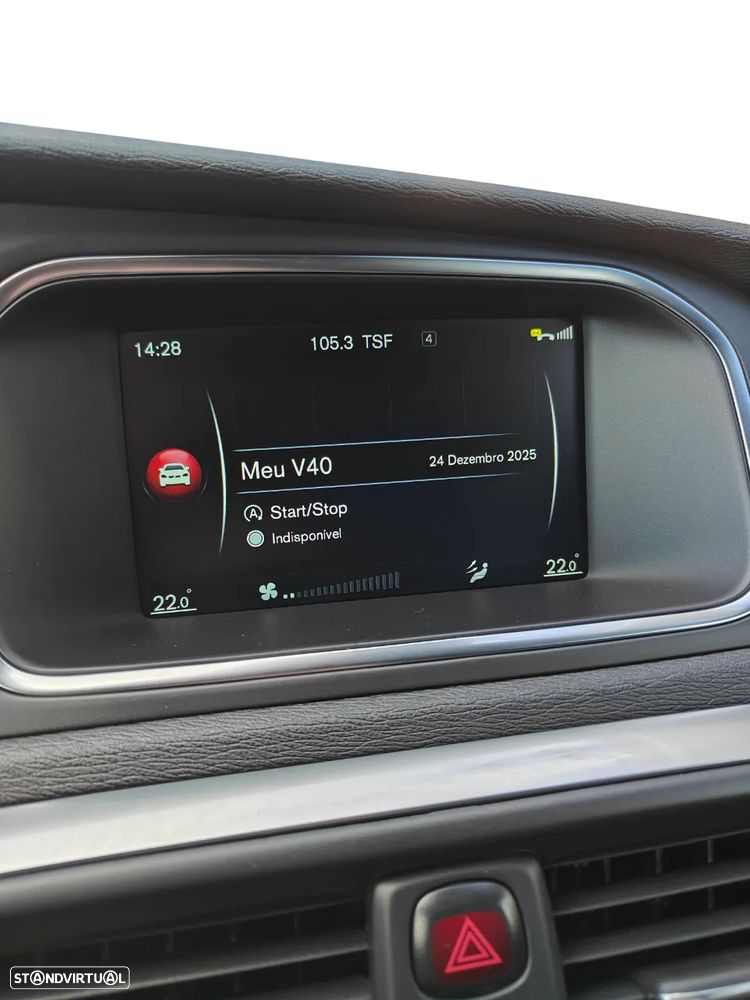 Volvo V40 2.0 D2 R-Design - 11