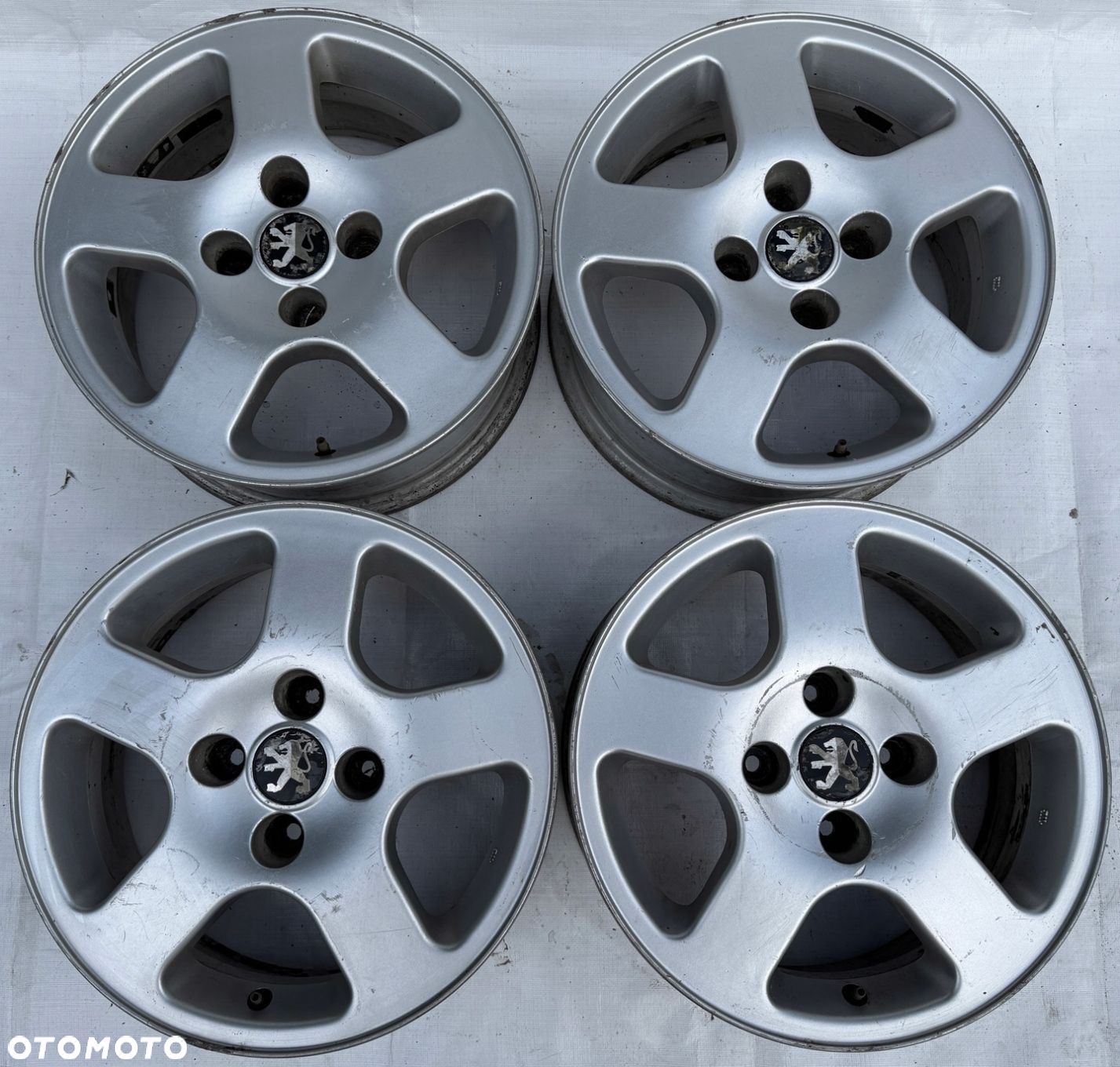 Felgi Peugeot Citroen 15" 6J ET18 673 - 1