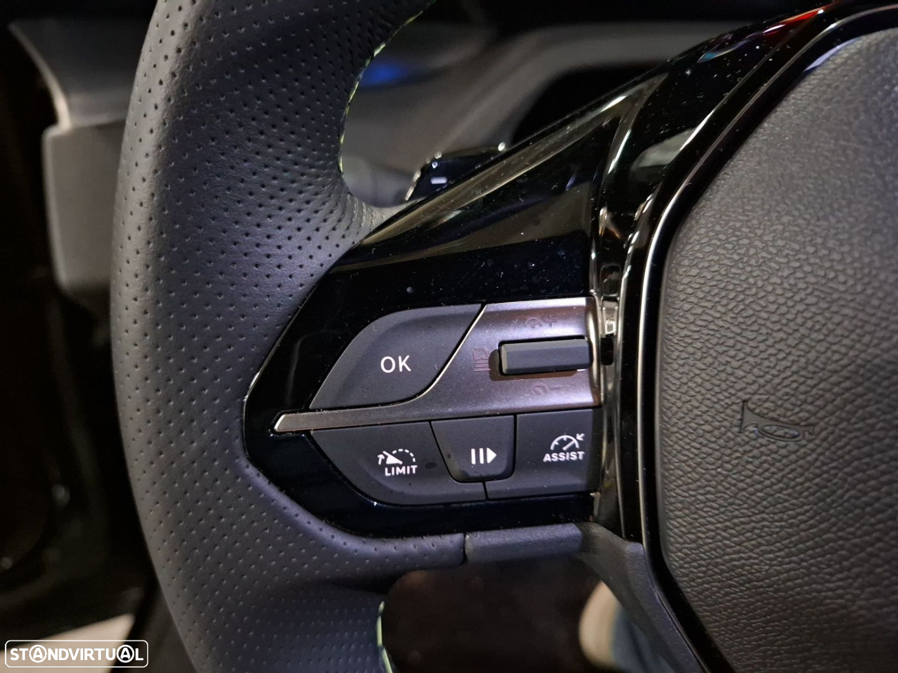 Peugeot 408 1.6 Hybrid GT e-EAT8 - 16
