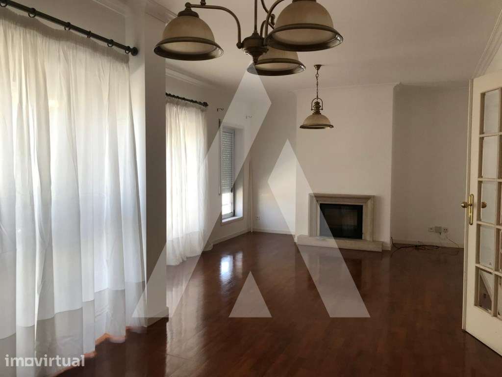 Apartamento T3 com lugar de garagem, no centro de Aveiro! - Grande imagem: 2/17