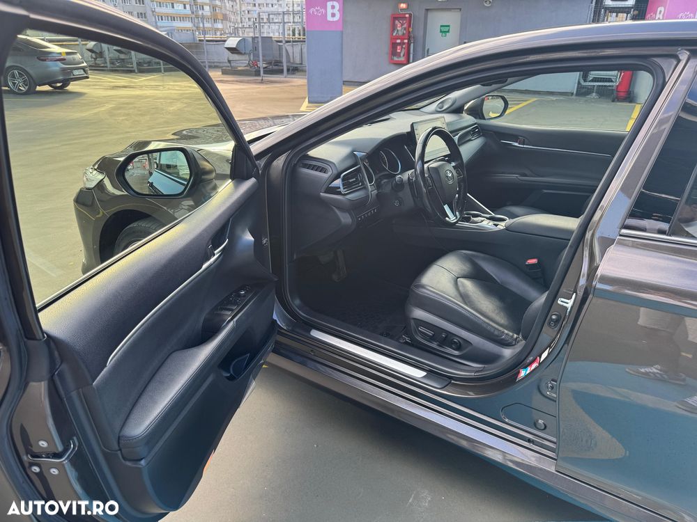 Toyota Camry 2.5 Exclusive - 16