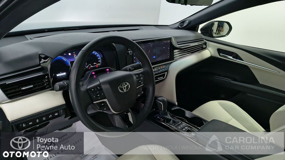 Toyota Camry - 7