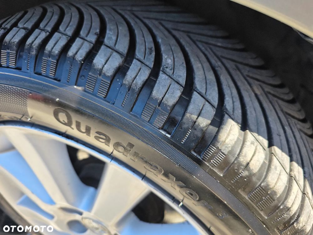 Toyota Avensis 2.0 VVT-i Sol - 19