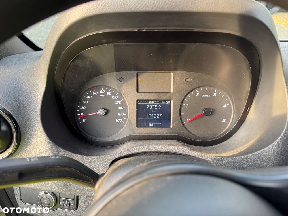 Mercedes-Benz Sprinter - 10