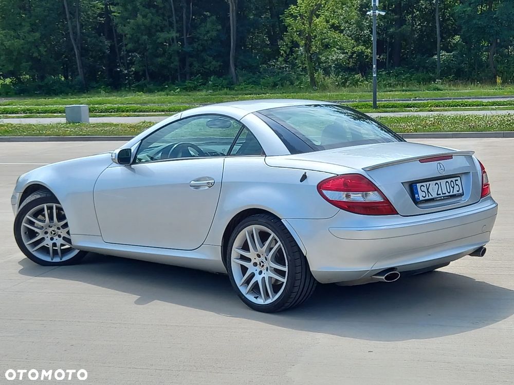 Mercedes-Benz SLK 350 Sport Edition - 16
