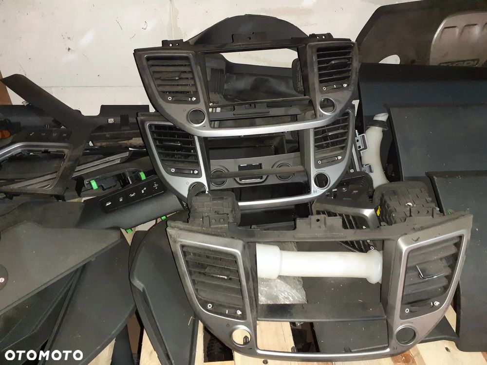 12157 Kratki nawiewu Hyundai Tucson III 15-20 - 1