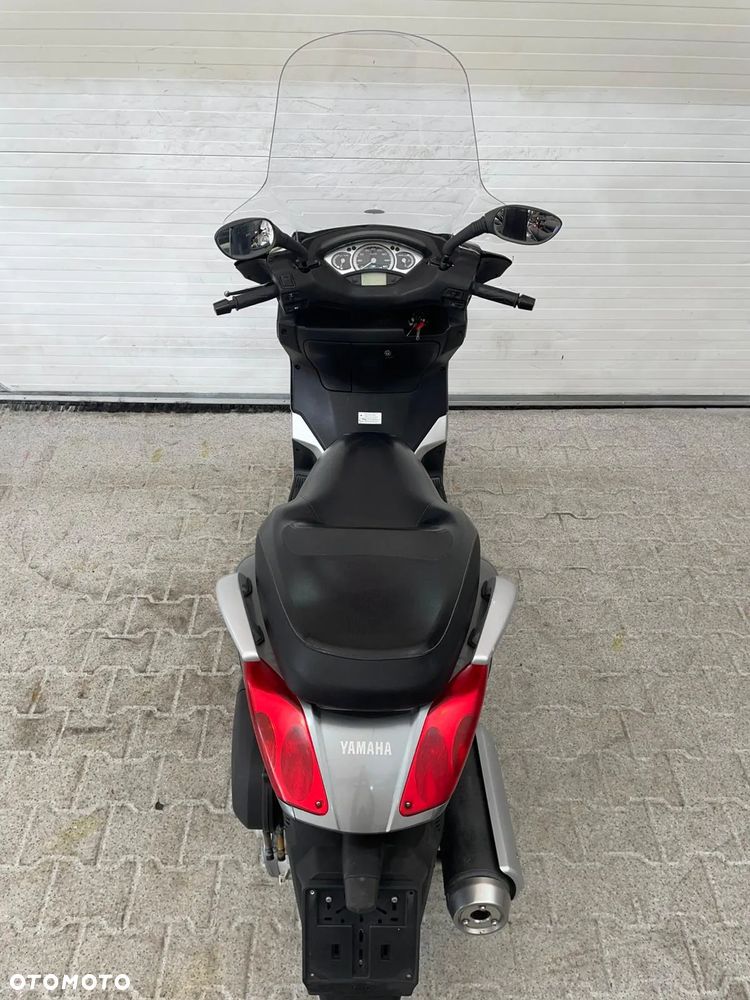 Yamaha X-max - 32
