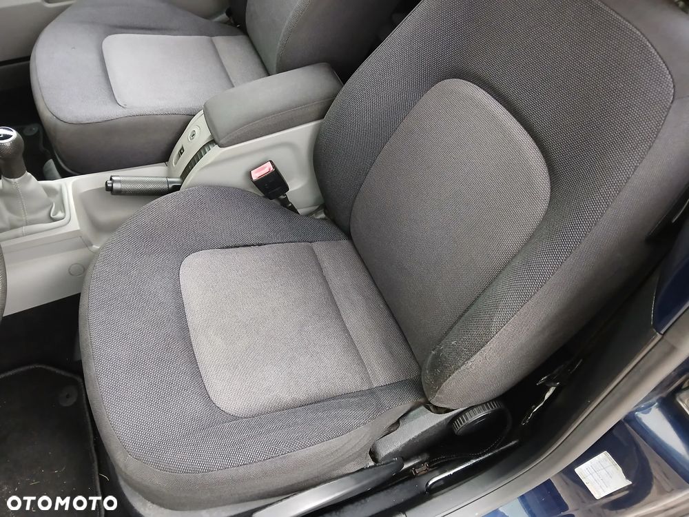 Volkswagen New Beetle 1.6 - 13