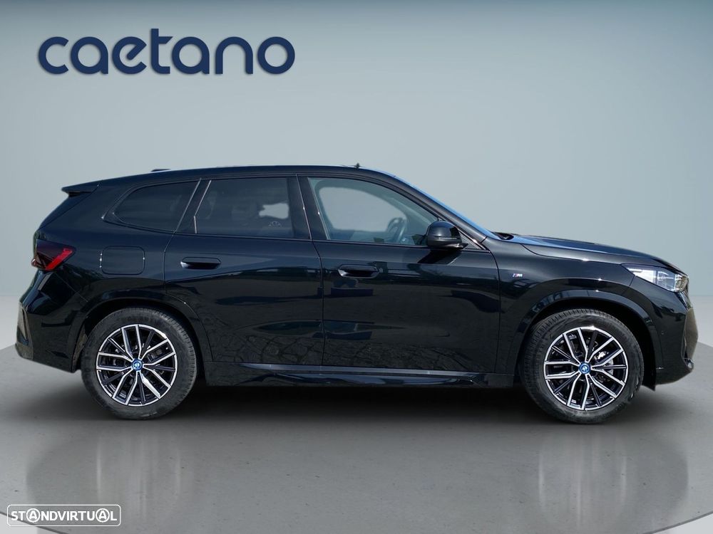 BMW iX1 xDrive30 Pack Desportivo M - 21
