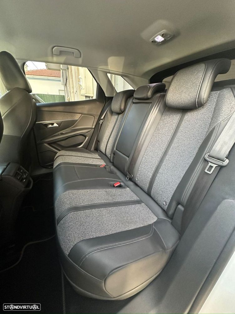 Peugeot 3008 - 11