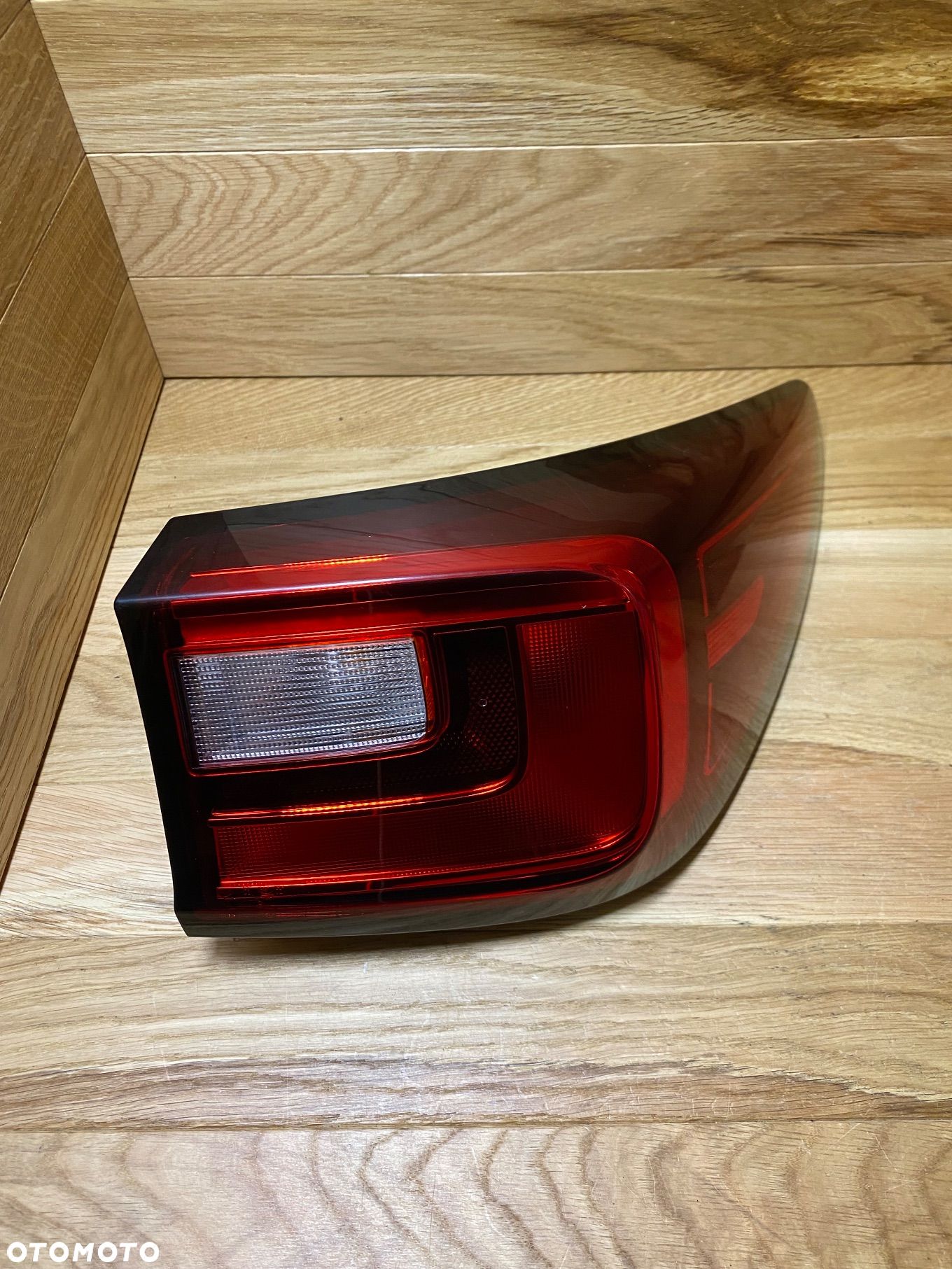 Lampa prawa tylna MG 10293791 - 1
