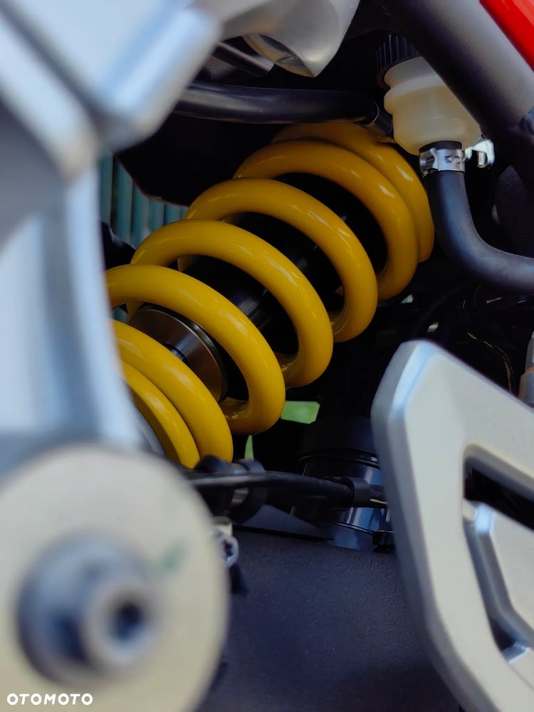 QJMOTOR SRK 800RR - 17