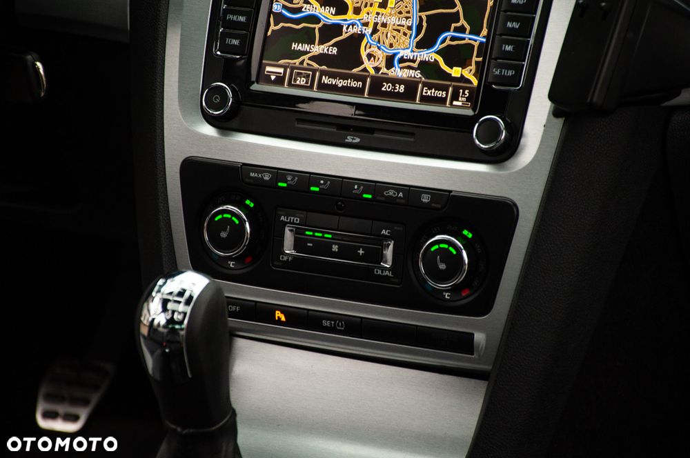 Skoda Octavia 2.0 TDI DPF RS - 30