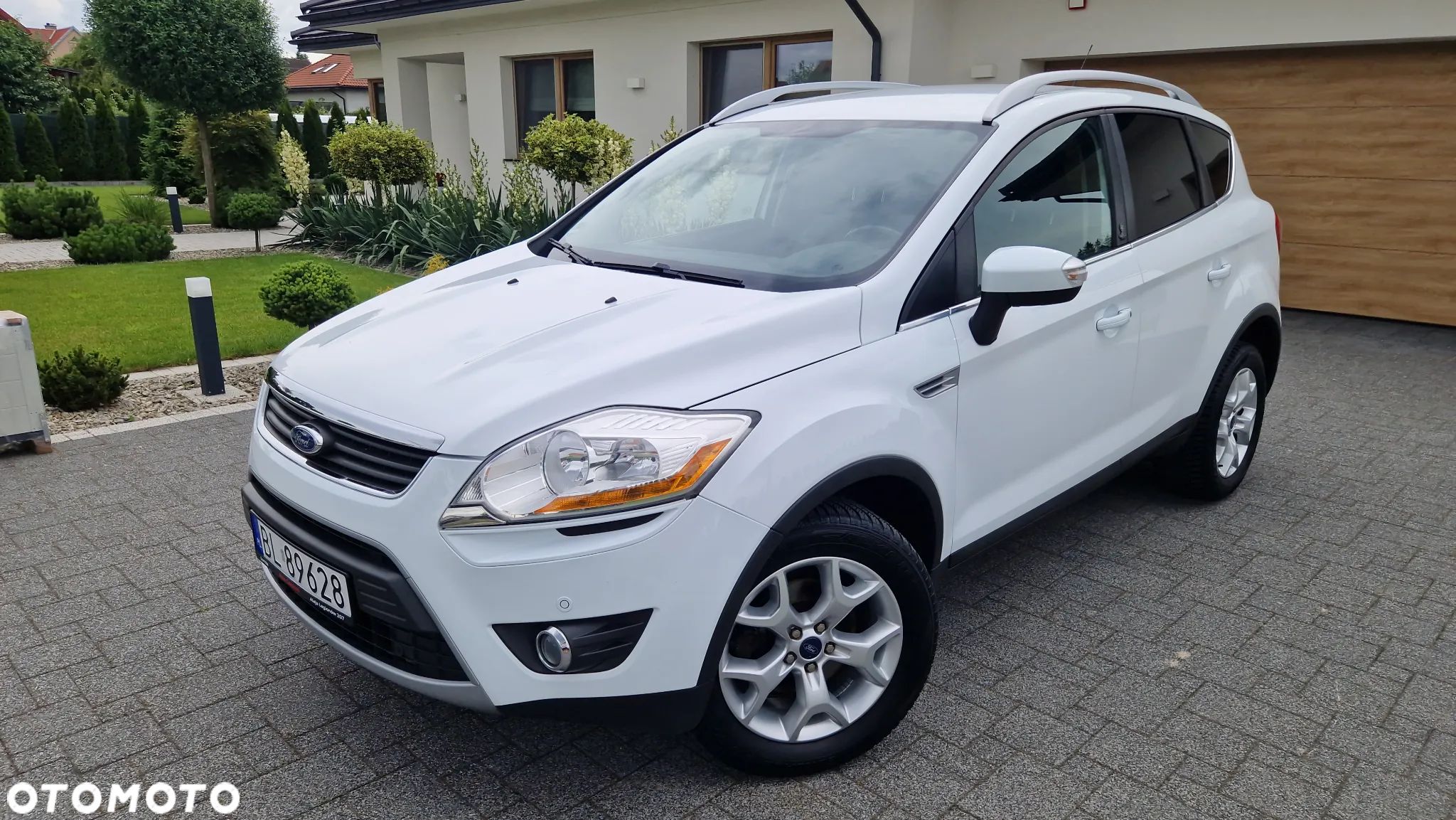Ford Kuga 2.0 TDCi 2x4 Champions Edition - 1