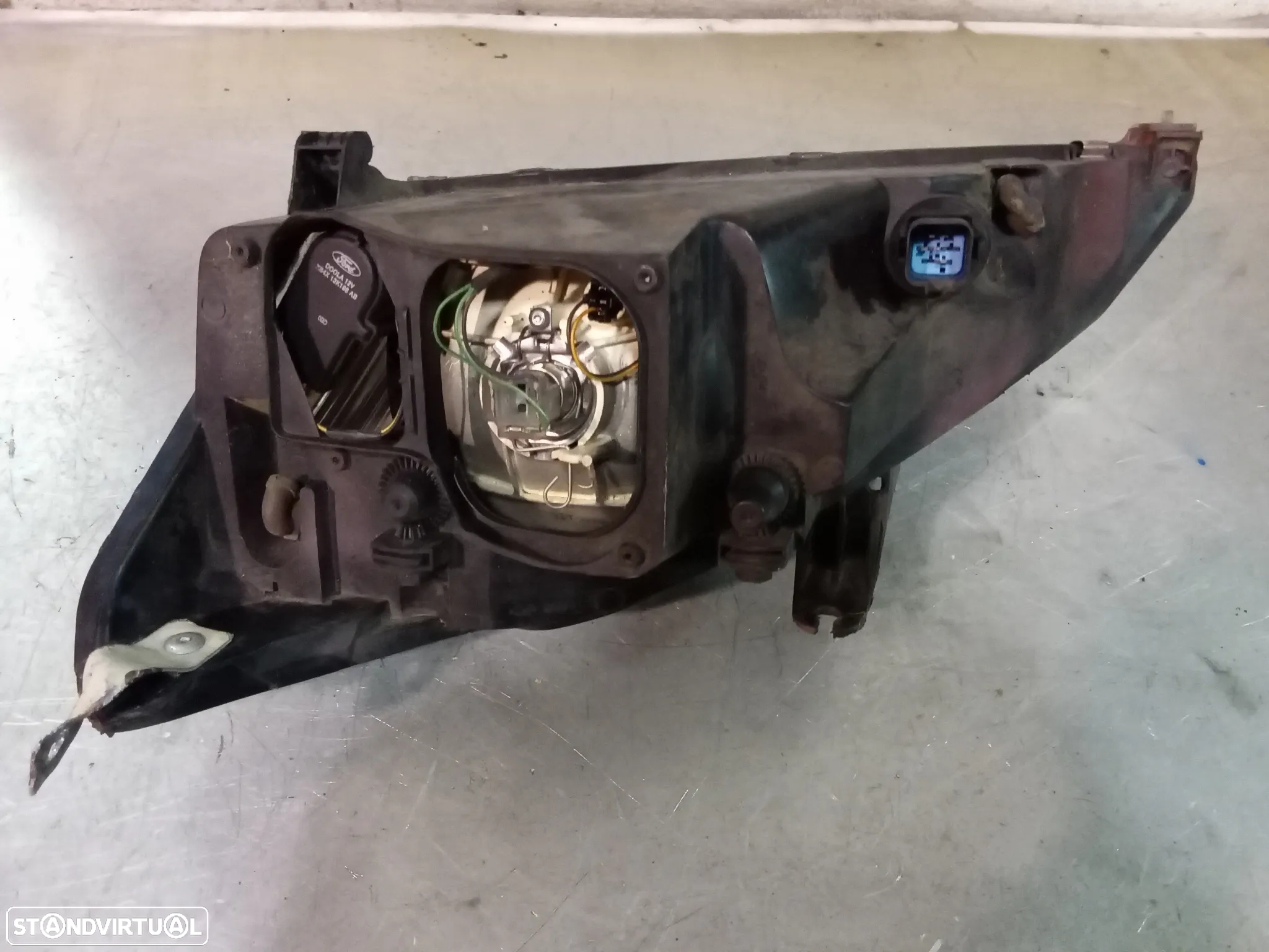 ÓTICA / FAROL FORD FOCUS MK1 - 98-01 - ESQUERDO / DIREITO - 2