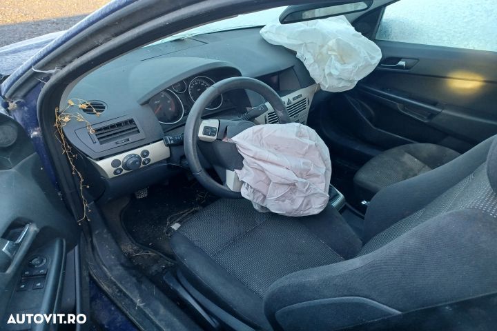 Display bord 13111163 Opel Astra H [facelift] [2005 - 2015] wagon 1.7 - 9