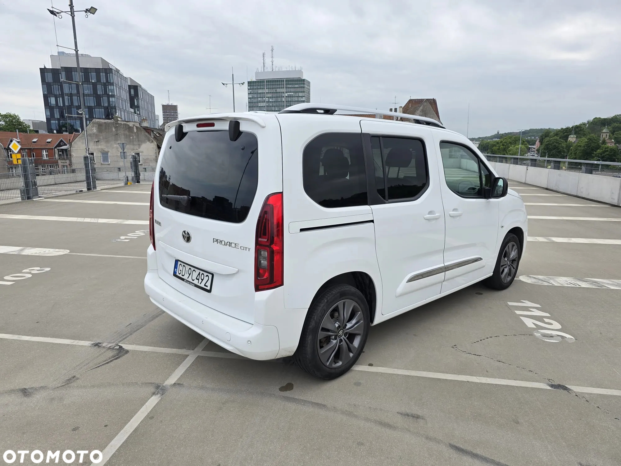 Toyota Proace City Verso 1.5 D-4D Family - 5
