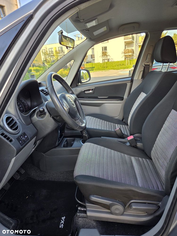 Suzuki SX4 1.6 VVT 4x4 Comfort - 15