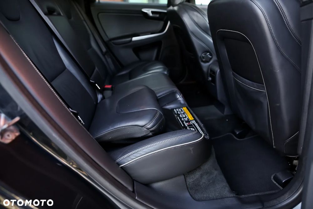 Volvo XC 60 D4 Drive-E Summum - 25
