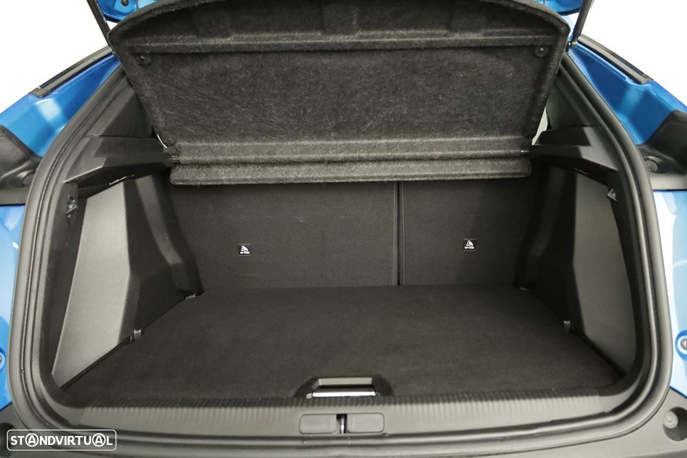 Peugeot 2008 1.2 PureTech Allure - 23